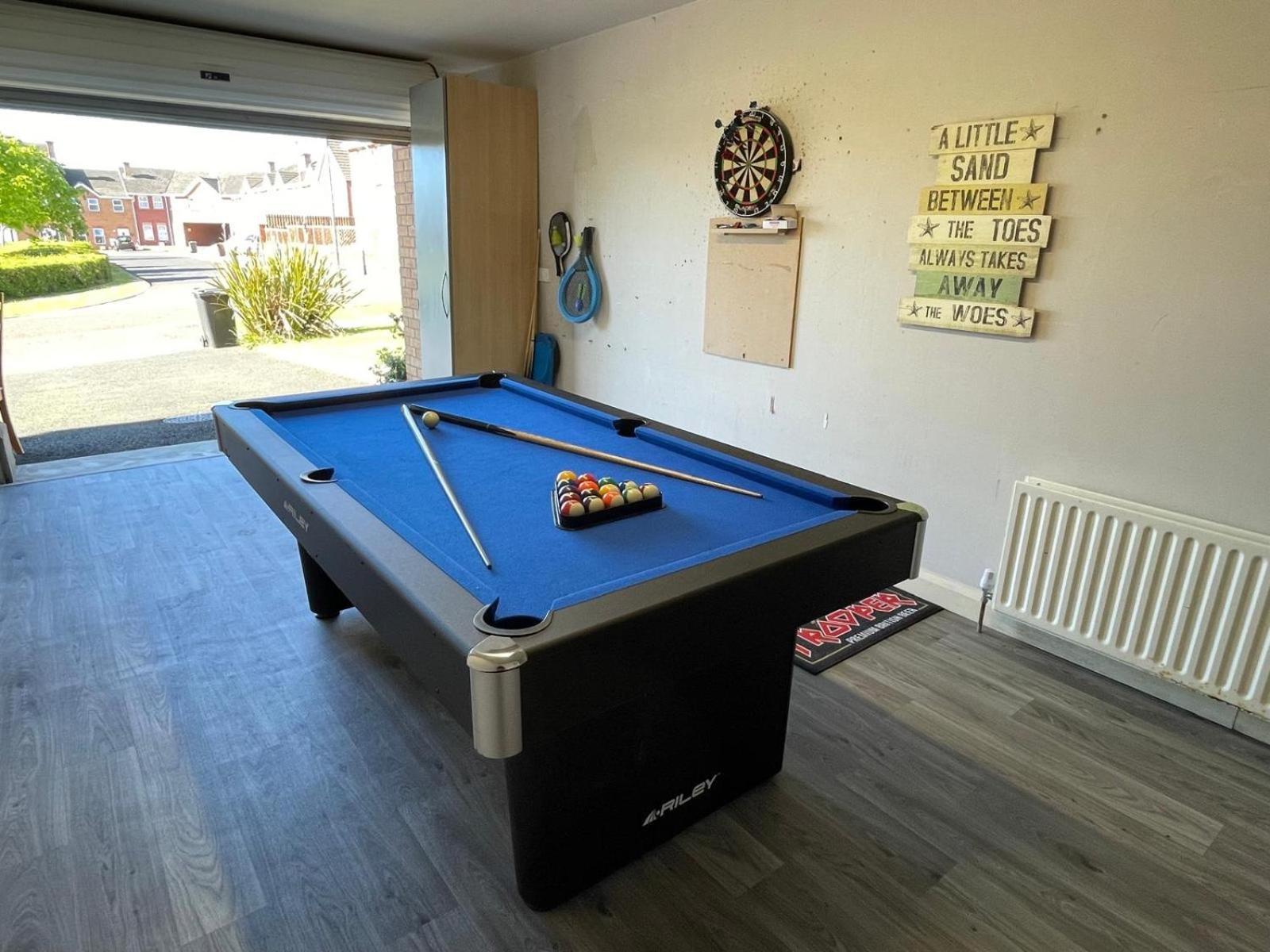 Luxury Portrush Holiday Homes - The Green, Portrush Sleeps 12 - 5 Bedrooms Eksteriør billede